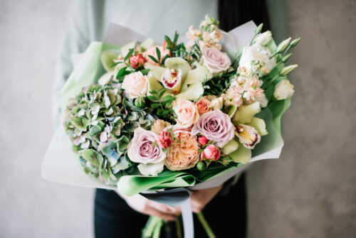 Custom Cheap Flower Bouquet And Arrangements Near You