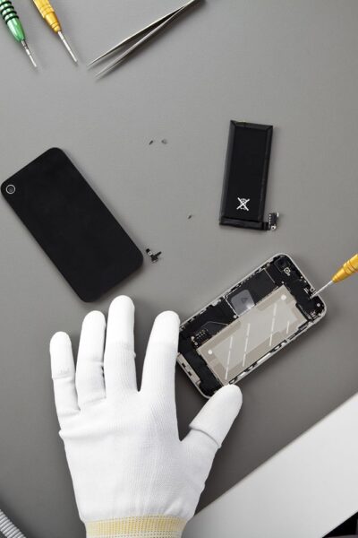 Mobile Battery Replacement: Restoring Power and Performance On-the-Go