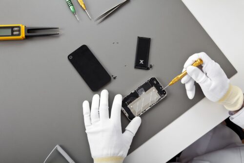 Mobile Battery Replacement: Restoring Power and Performance On-the-Go